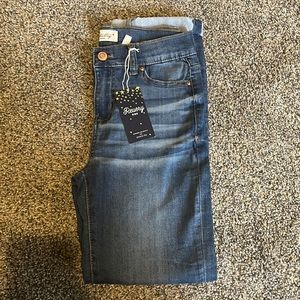Girlfriend kids jeans